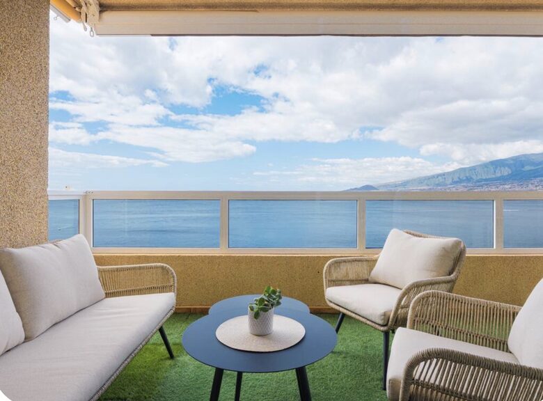 Coastal Serenity: A Seafront Escape in Tenerife - Radazul, Spain