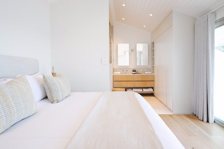 Clifton Beachfront Bungalow with Private Plunge Pool - Cape Town, South Africa