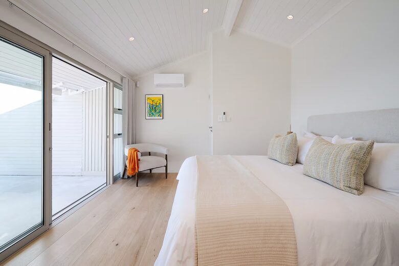 Clifton Beachfront Bungalow with Private Plunge Pool - Cape Town, South Africa