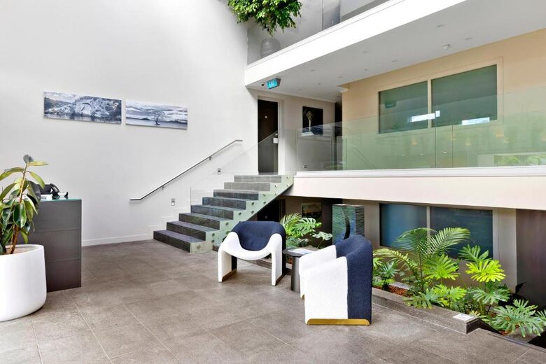 Sacred Waters Lake Taupō Penthouse - Taupō, New Zealand