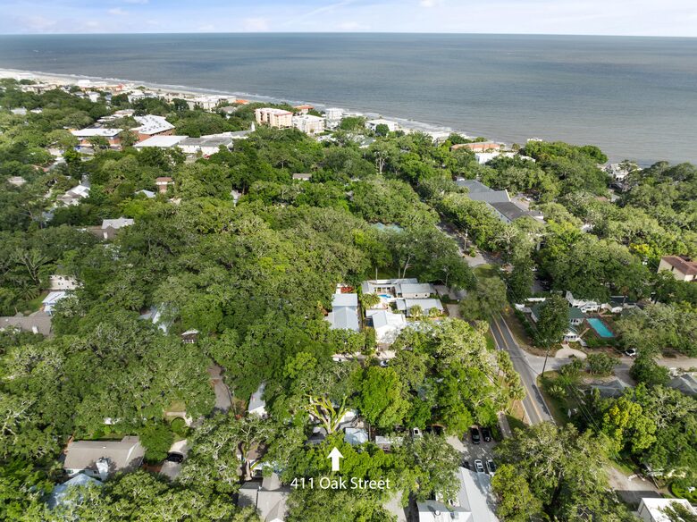 St. Simons Village Pool Cottage - Saint Simons Island, Georgia