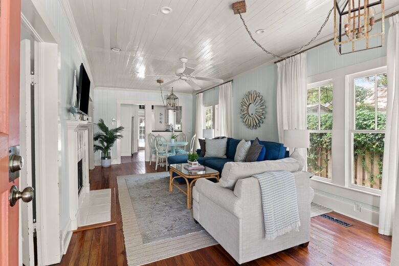 St. Simons Village Pool Cottage - Saint Simons Island, Georgia
