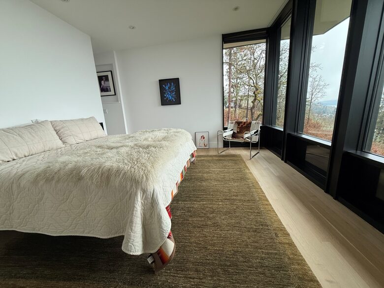 Architectural Retreat Above the Columbia Gorge - Mosier, Oregon