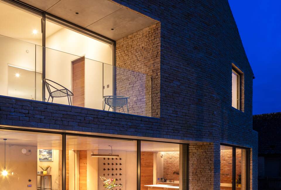 Contemporary Residence with Countryside Views - Malmesbury, United Kingdom