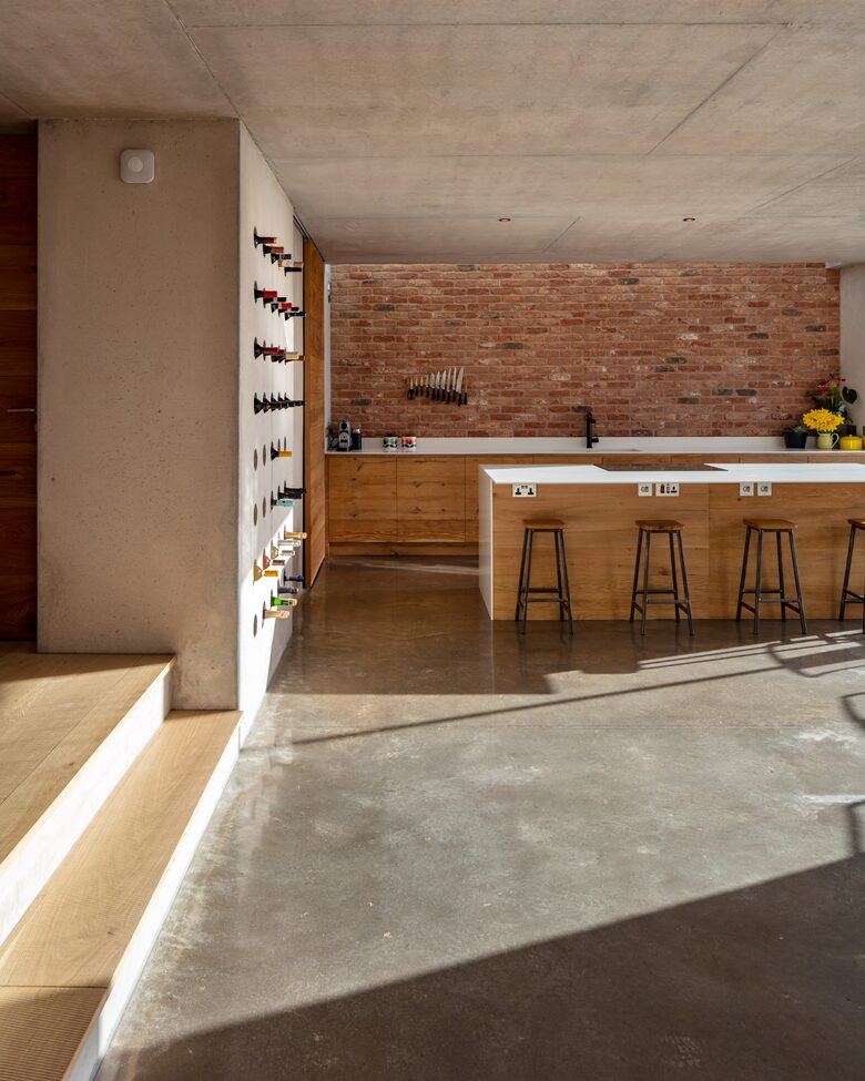 Contemporary Residence with Countryside Views - Malmesbury, United Kingdom