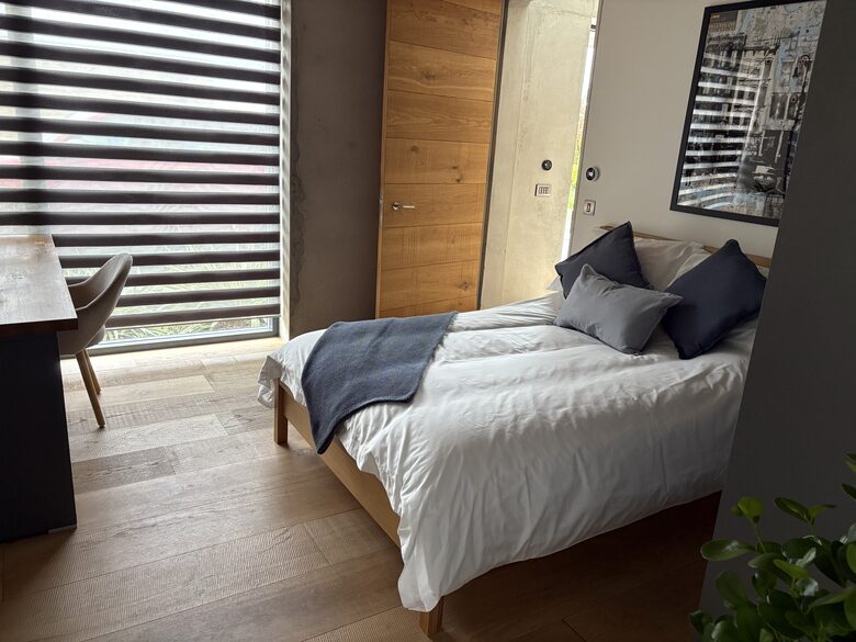 Contemporary Residence with Countryside Views - Malmesbury, United Kingdom