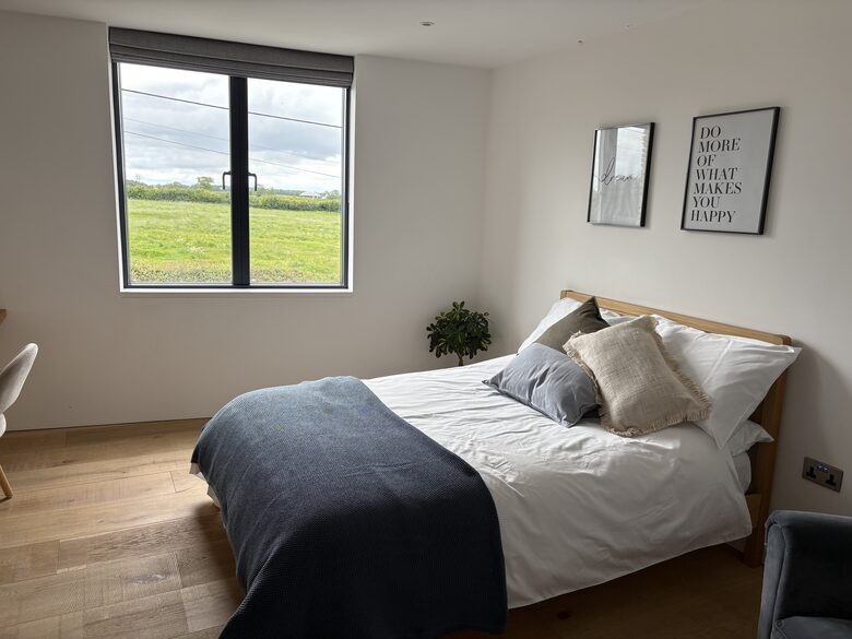 Contemporary Residence with Countryside Views - Malmesbury, United Kingdom