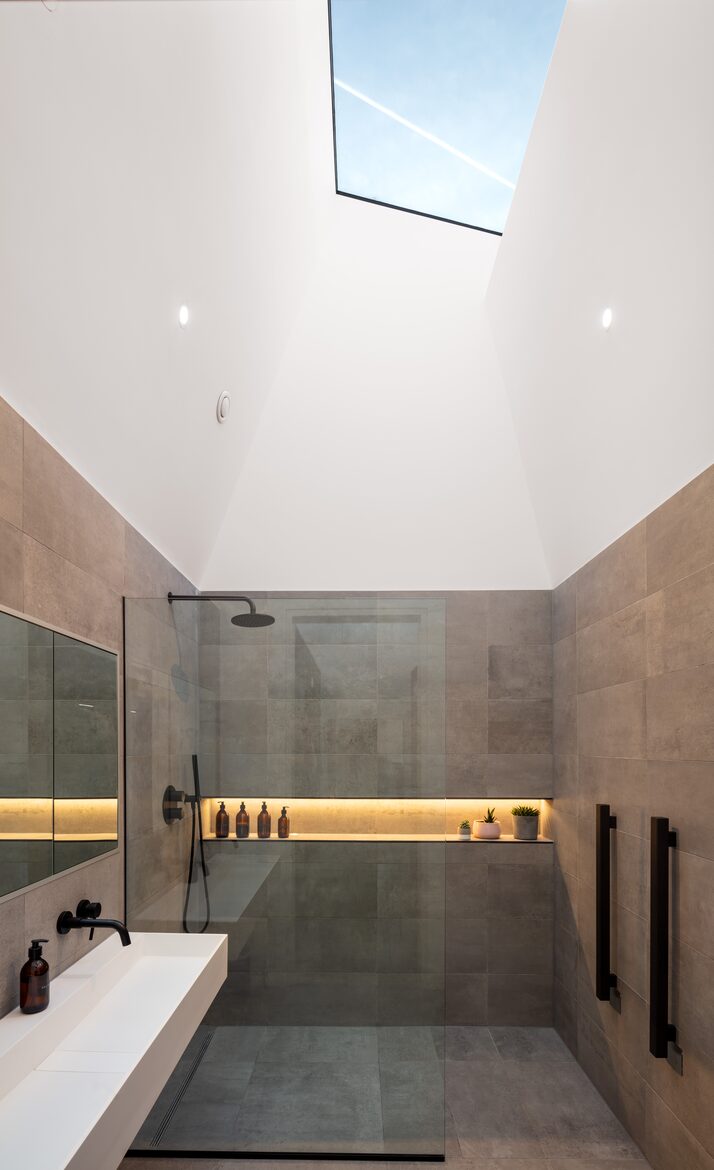 Contemporary Residence with Countryside Views - Malmesbury, United Kingdom