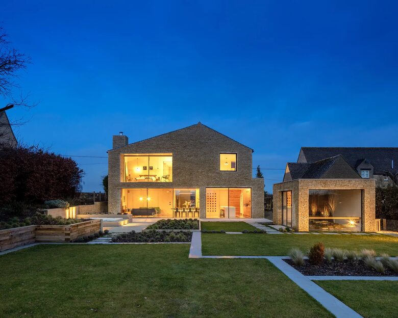 Contemporary Residence with Countryside Views - Malmesbury, United Kingdom