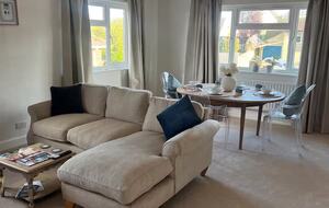 Chic Seaside Apartment in Preston - Weymouth, United Kingdom