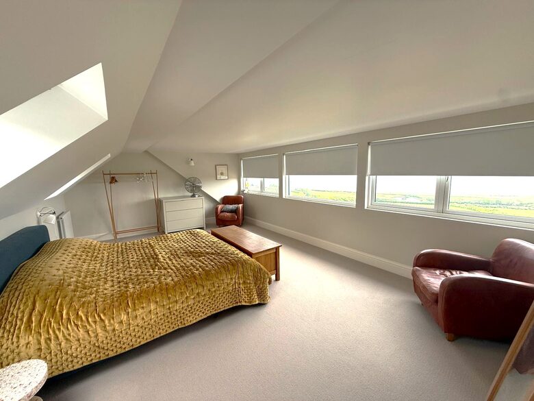 Elegant West Dorset Residence by the Coast - Dorchester, United Kingdom
