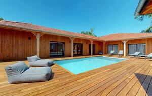 The Arès Coastal Villa - Arès, France
