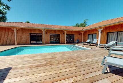 The Arès Coastal Villa - Arès, France