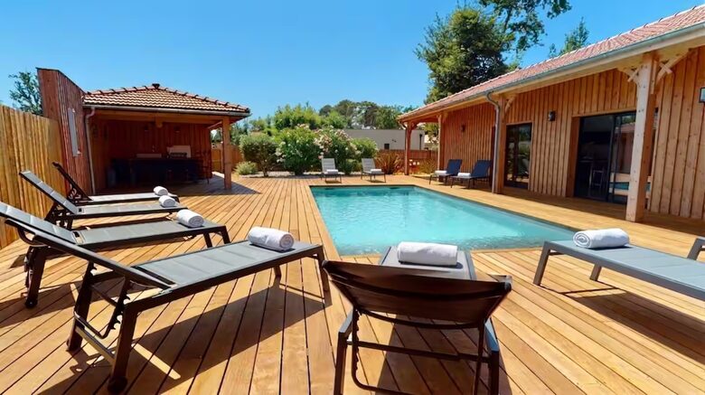 The Arès Coastal Villa - Arès, France