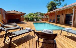 The Arès Coastal Villa - Arès, France