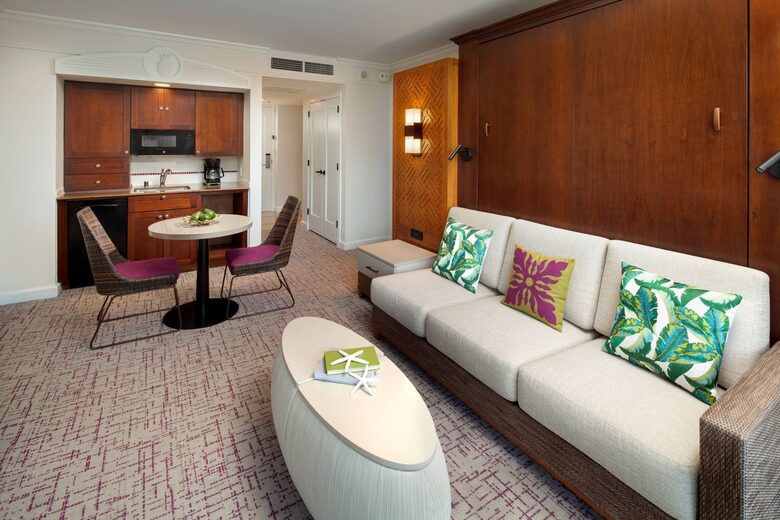 1 Bedroom Oceanfront Villa | Marriott Kauai Beach Club - Kalapaki Beach, Hawaii