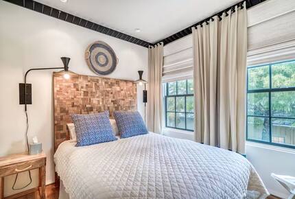 Seaside Carriage House Retreat - Inlet Beach, Florida