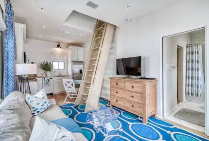 Seaside Carriage House Retreat - Inlet Beach, Florida