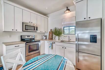 Seaside Carriage House Retreat - Inlet Beach, Florida