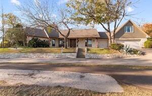 Waterfront Estate on Deep-Water Cove with Sandy Beach - Malakoff, Texas