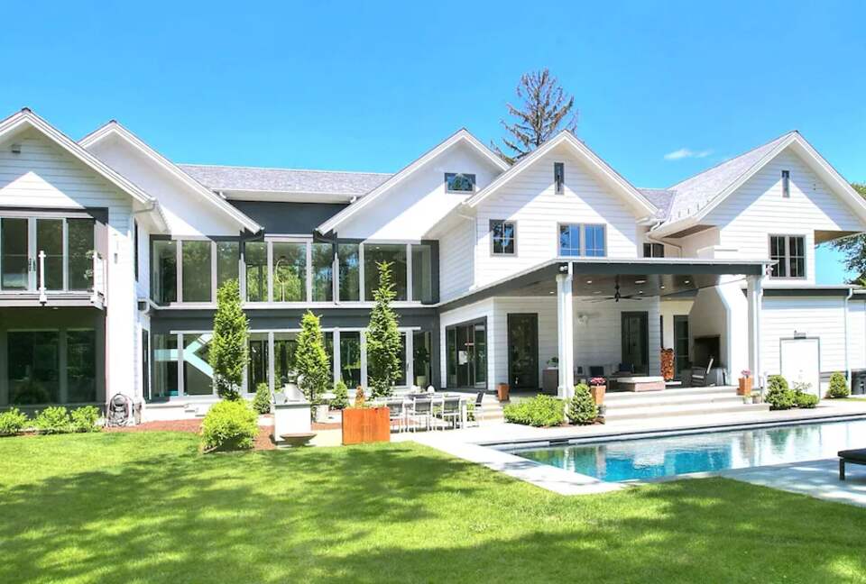 Designer Westport Estate Near Compo Beach - Westport, Connecticut