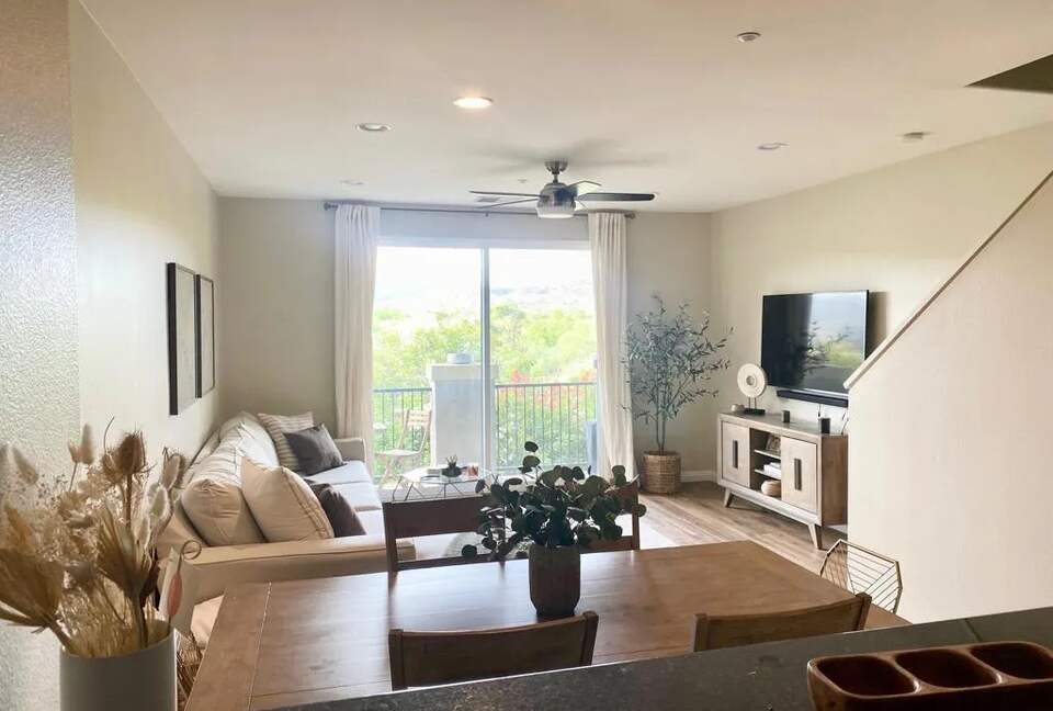 Spacious Treviso Retreat Near Mission Trails - Santee, California