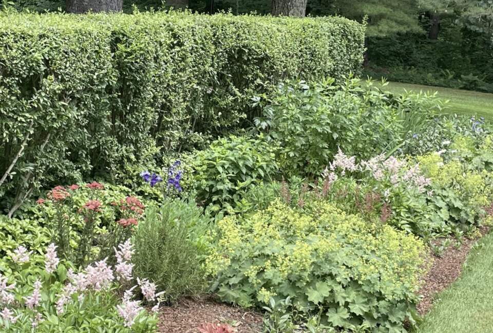 Four-Acre Berkshire Country Retreat - Stockbridge, Massachusetts