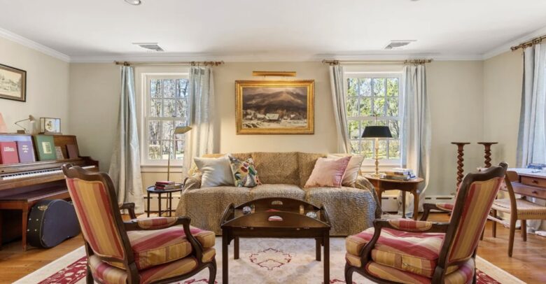 Four-Acre Berkshire Country Retreat - Stockbridge, Massachusetts