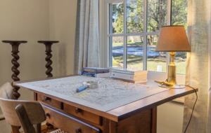 Four-Acre Berkshire Country Retreat - Stockbridge, Massachusetts