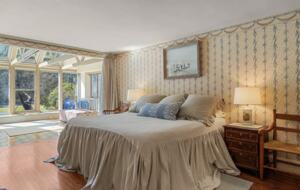 Four-Acre Berkshire Country Retreat - Stockbridge, Massachusetts