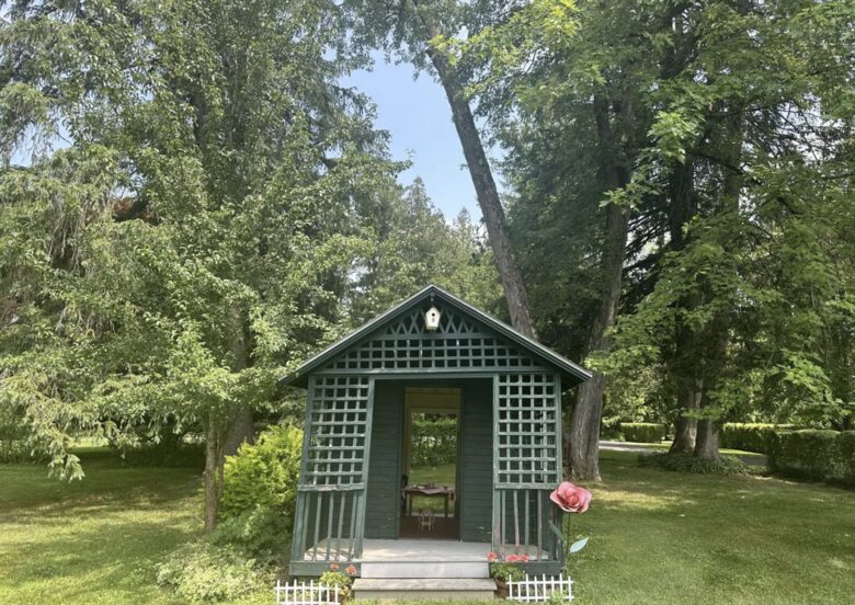 Four-Acre Berkshire Country Retreat - Stockbridge, Massachusetts
