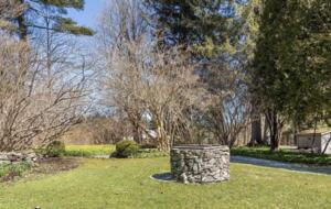 Four-Acre Berkshire Country Retreat - Stockbridge, Massachusetts