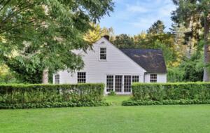 Four-Acre Berkshire Country Retreat - Stockbridge, Massachusetts