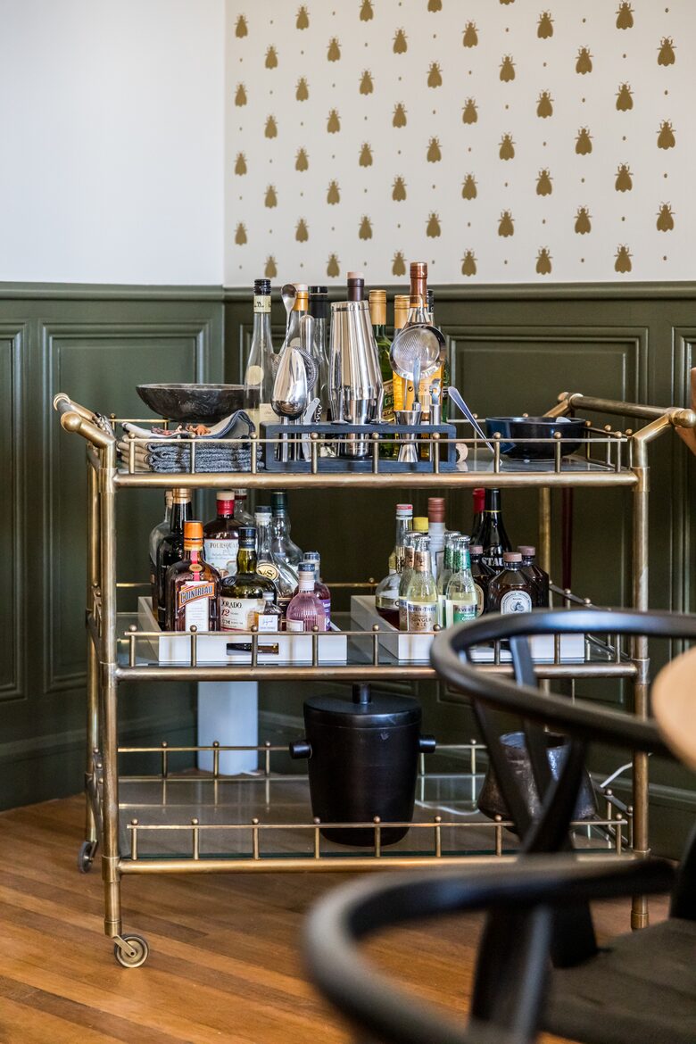Live at the Center of Bordeaux's Food, Wine and History - Bordeaux, France