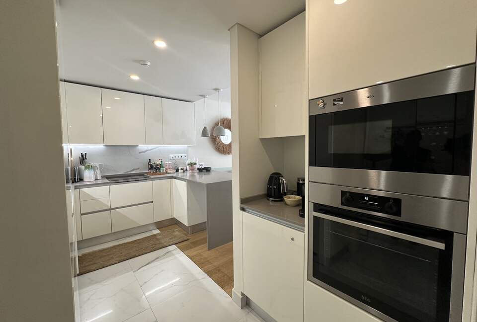 Stylish Lisbon Apartment Near the Riverfront - Lisbon, Portugal