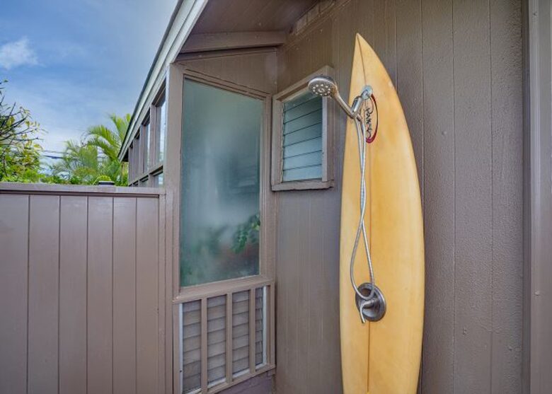 Laniakea Turtle Beach Retreat - Haleiwa, Hawaii