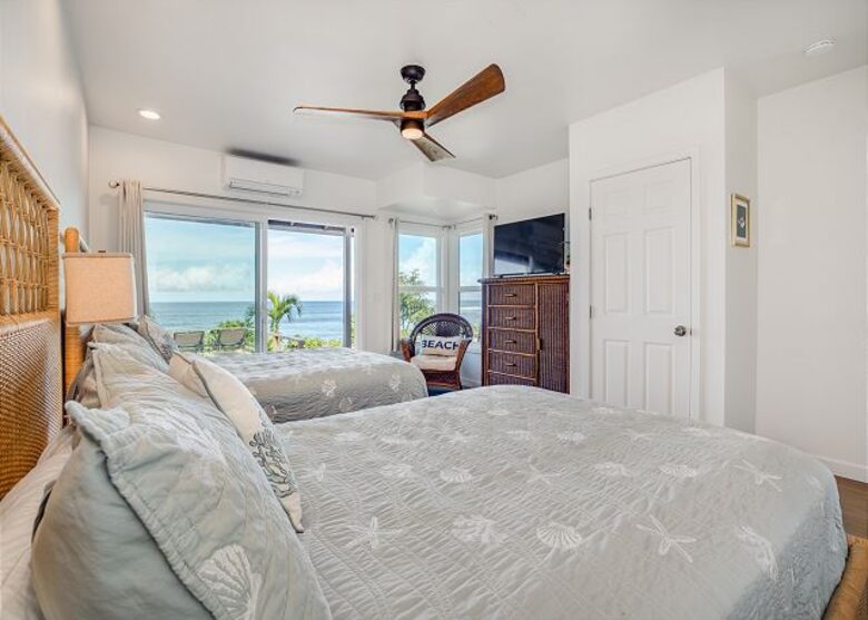 Laniakea Turtle Beach Retreat - Haleiwa, Hawaii