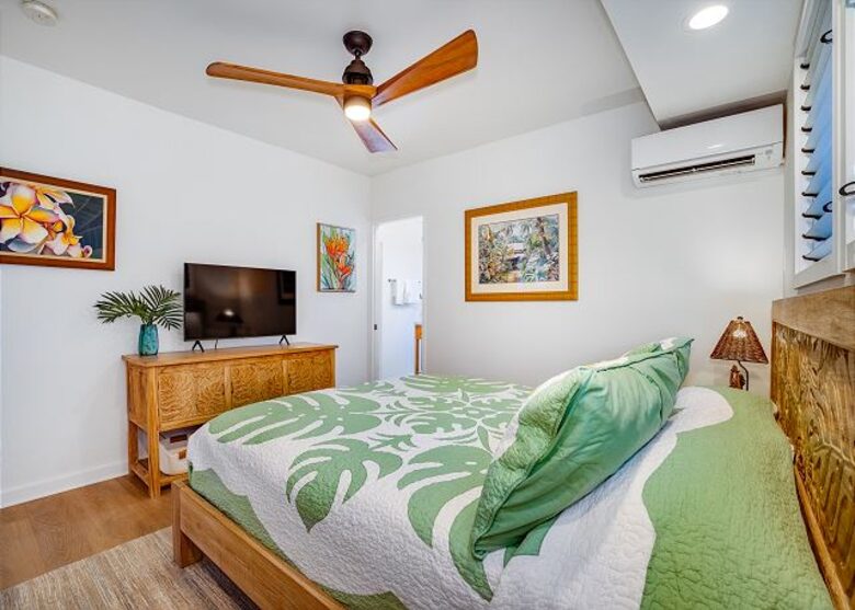 Laniakea Turtle Beach Retreat - Haleiwa, Hawaii