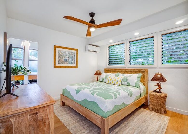 Laniakea Turtle Beach Retreat - Haleiwa, Hawaii