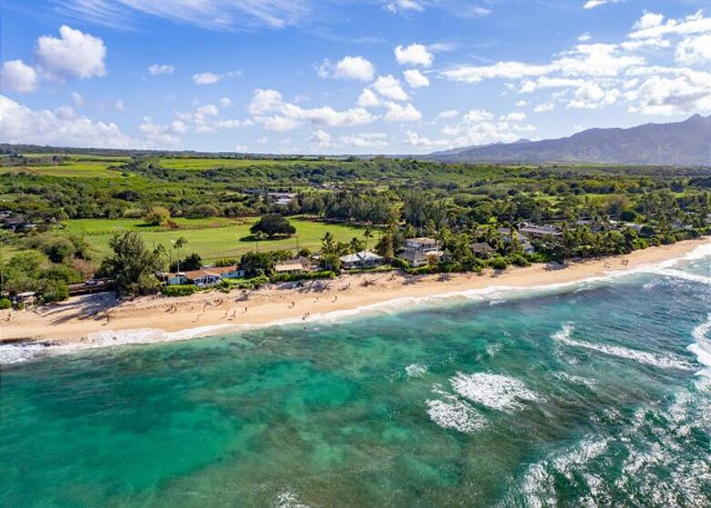 Laniakea Turtle Beach Retreat - Haleiwa, Hawaii
