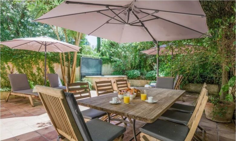 Refined Cannes Villa with Hot Tub Terrace - Cannes, France