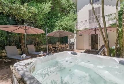 Refined Cannes Villa with Hot Tub Terrace - Cannes, France