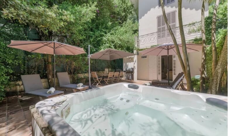 Refined Cannes Villa with Hot Tub Terrace - Cannes, France