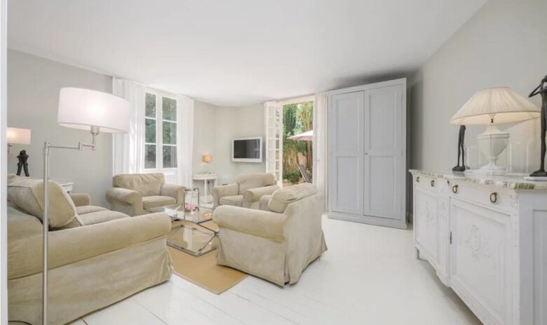 Refined Cannes Villa with Hot Tub Terrace - Cannes, France