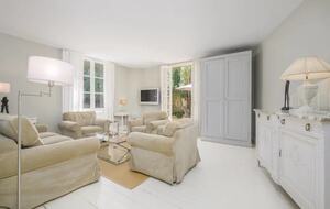 Refined Cannes Villa with Hot Tub Terrace - Cannes, France