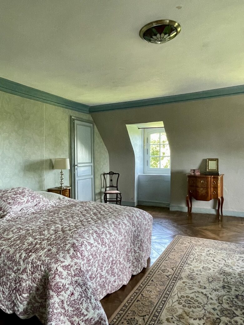 Le Château de la Motte - Joué-du-Plain, France