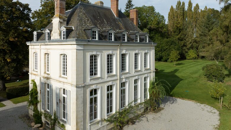 Le Château de la Motte - Joué-du-Plain, France