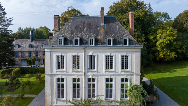 Le Château de la Motte - Joué-du-Plain, France