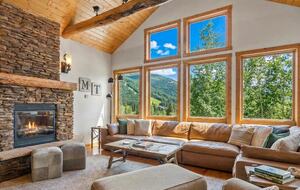 Luxury Mountain Escape with Panoramic Whitefish Views - Whitefish, Montana