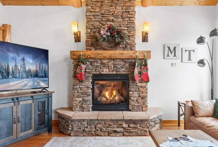 Luxury Mountain Escape with Panoramic Whitefish Views - Whitefish, Montana